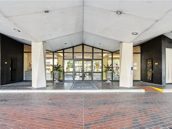 2100 Saint Charles Ave, New Orleans, LA