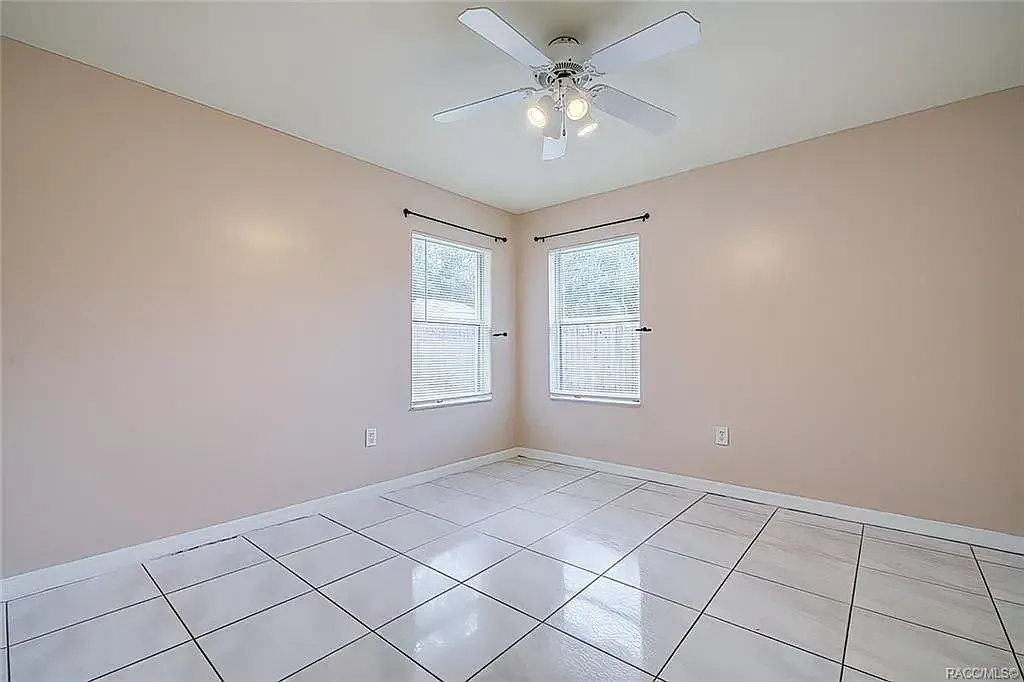 1 bed, 1220 sqft, $800 — Photo 3