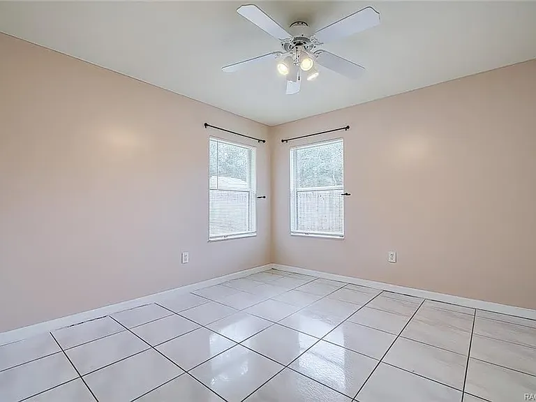 3334 W Marie Dr — Photo 3