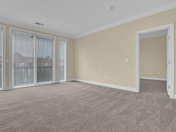 4th image of 925 Ingleside Ave APT 315