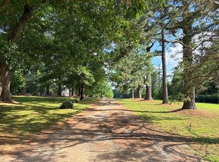 3210 E Skillern Rd, Fayetteville, AR 72703