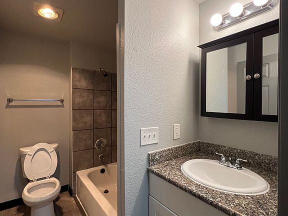 3rd image of 312-318 SE 160th Ave #318-03