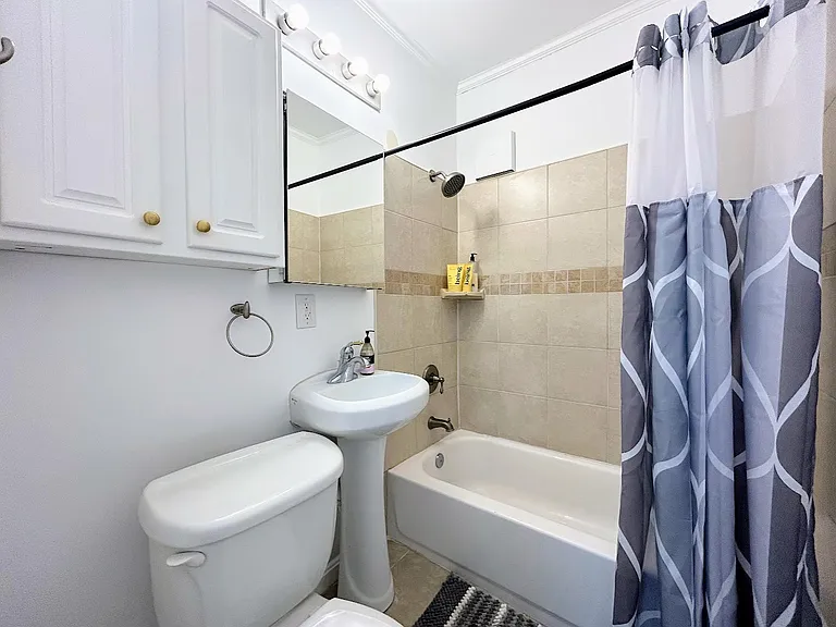1544 Independence Ave SE #1 — Photo 6