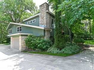 550 Poplar Creek Dr, Brookfield, WI 53045