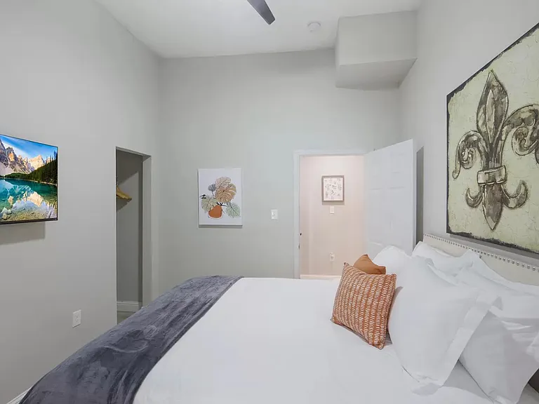 438 Friscoville Ave #1 — Photo 15