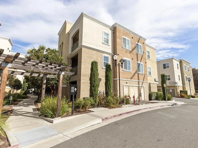4728 Norris Canyon Rd #205 — Photo 20