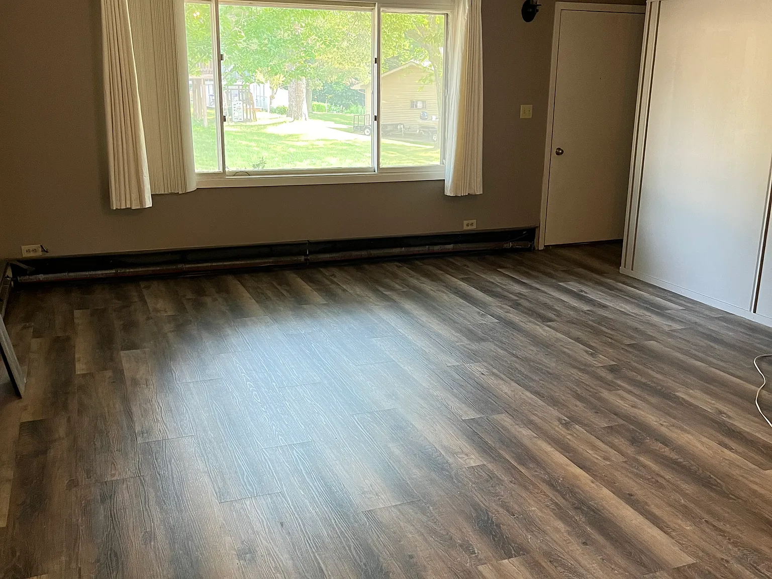 2 bed, 950 sqft, $1,200 — Photo 3