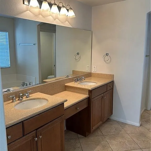 27573 Rosebud St — Photo 11