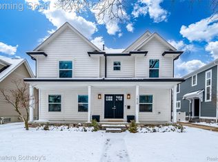 1828 Henrietta St, Birmingham, MI