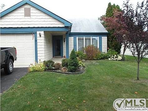 1st image of 102 Buckingham Dr