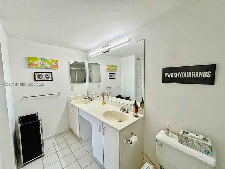 3300 NE 192nd St #10 — Photo 14