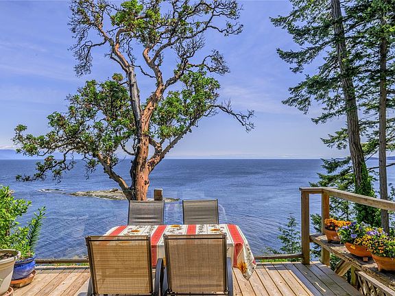 4th image of 1130 Berry Point Rd