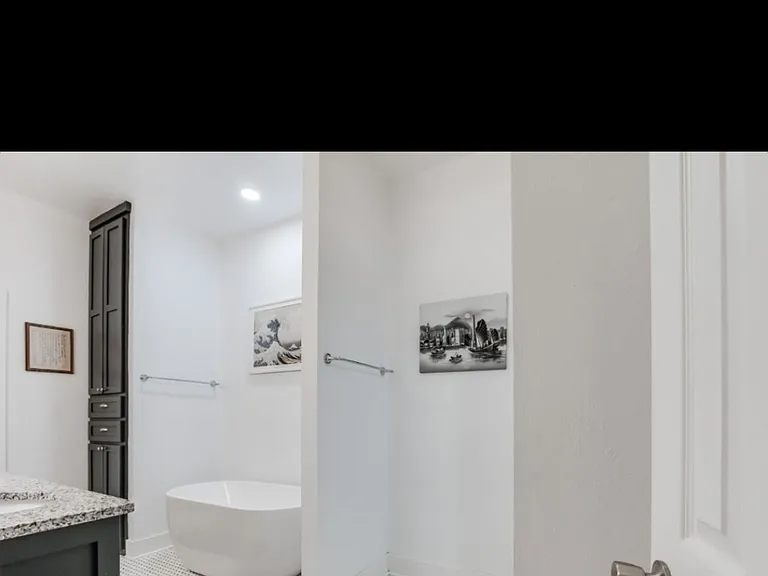 1208 NW 11th St — Photo 36
