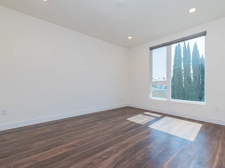 6016 W Beachwood Ln — Photo 41
