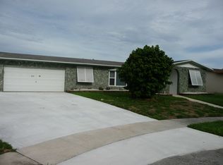 2111 NW 95th Ave, Pembroke Pines, FL 33024