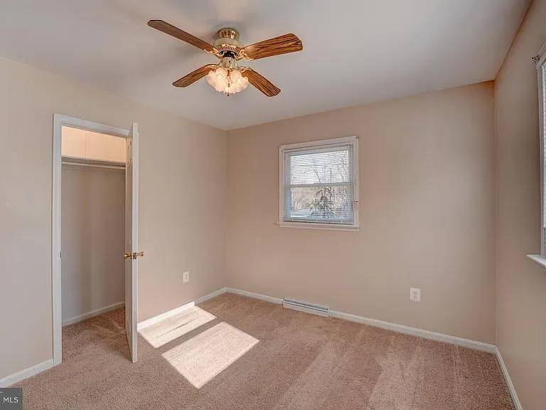 10605 Willetts Crossing Rd — Photo 7