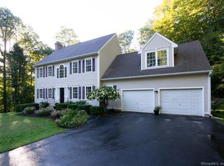 557 Hope Valley Rd, Amston, CT 06231
