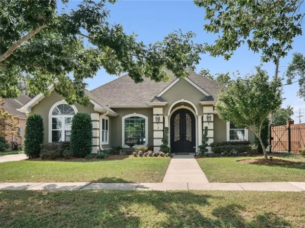 2 Chalstrom Dr, River Ridge, LA 70123