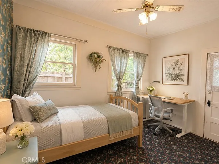 225 N Lima St #101 — Photo 3