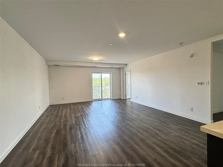 1675 Banwell Rd #406 — Photo 6