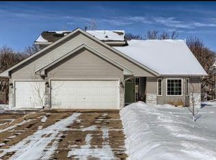 11883 Avocet Cir NW, Coon Rapids, MN 55448
