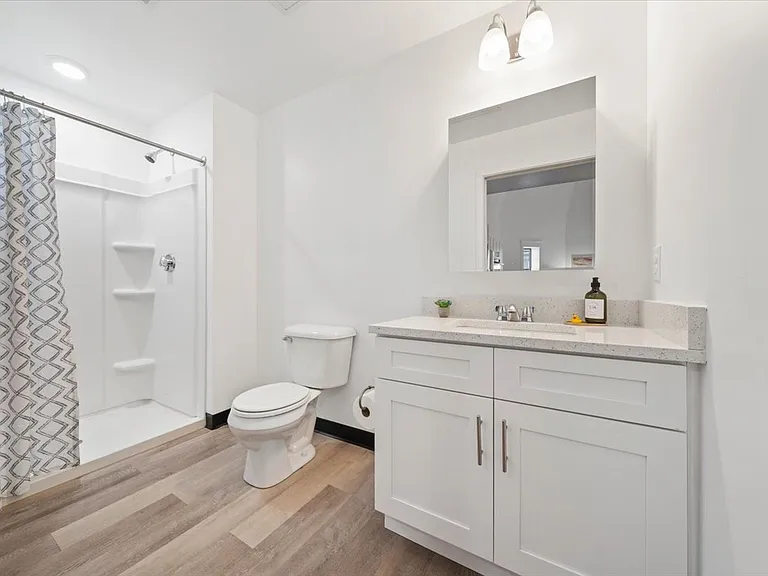 401 Olo Street - Former Church Parish Converted In Luxury Apartments! — Photo 18