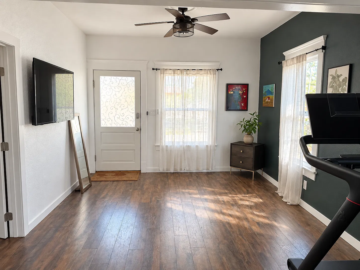 2 bed, 1008 sqft, $3,200 — Photo 4