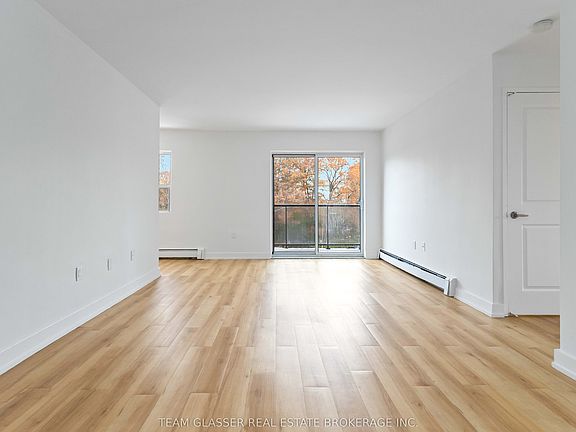 3rd image of 540 Proudfoot Ln #401
