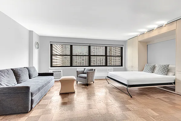 Sold by Corcoran | media 14