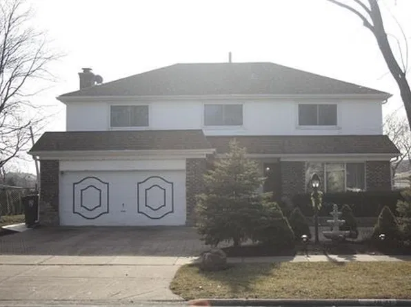 1631 Greenwood Dr, Mount Prospect, IL 60056