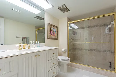 1700 Ocean Dr #302V — Photo 30