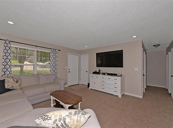 4th image of 3518 Alder Ln