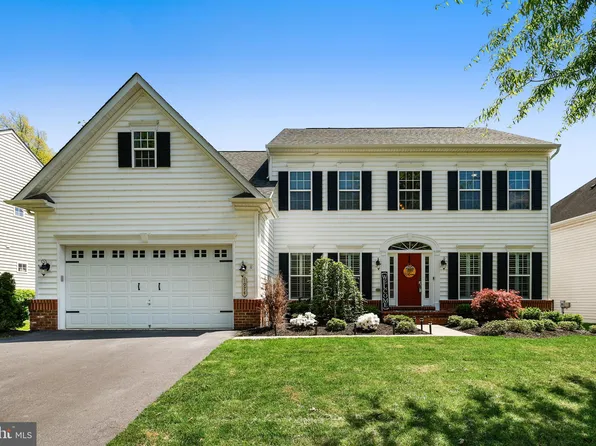 1974 Powells Landing Cir, Woodbridge, VA 22191