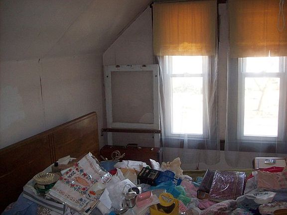 2nd image of 205 Curtis Ave