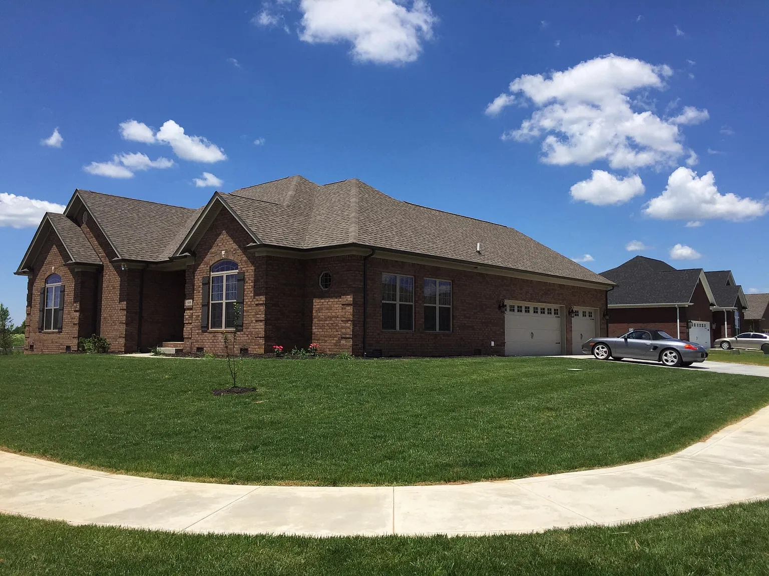 3 bed, 1958 sqft, $2,275 — Photo 1