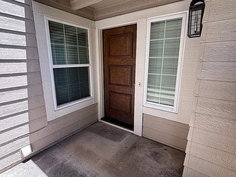 2994 Park Place Cmn — Photo 2