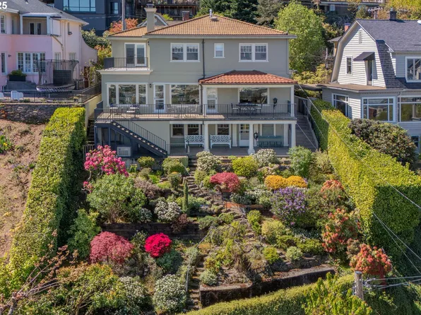 2831 NW Westover Rd, Portland, OR 97210