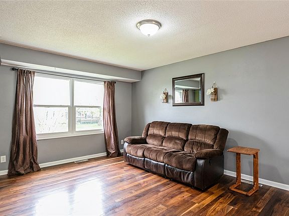 4th image of 507 Fairview Dr