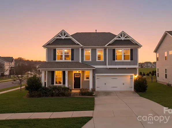 2014 Paddington Dr, Indian Trail, NC 28079