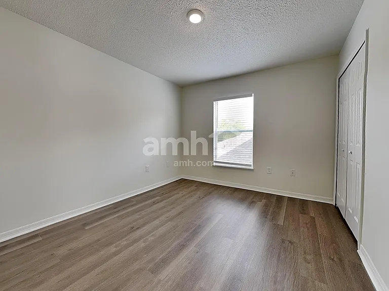 1019 Brenton Leaf Dr — Photo 13