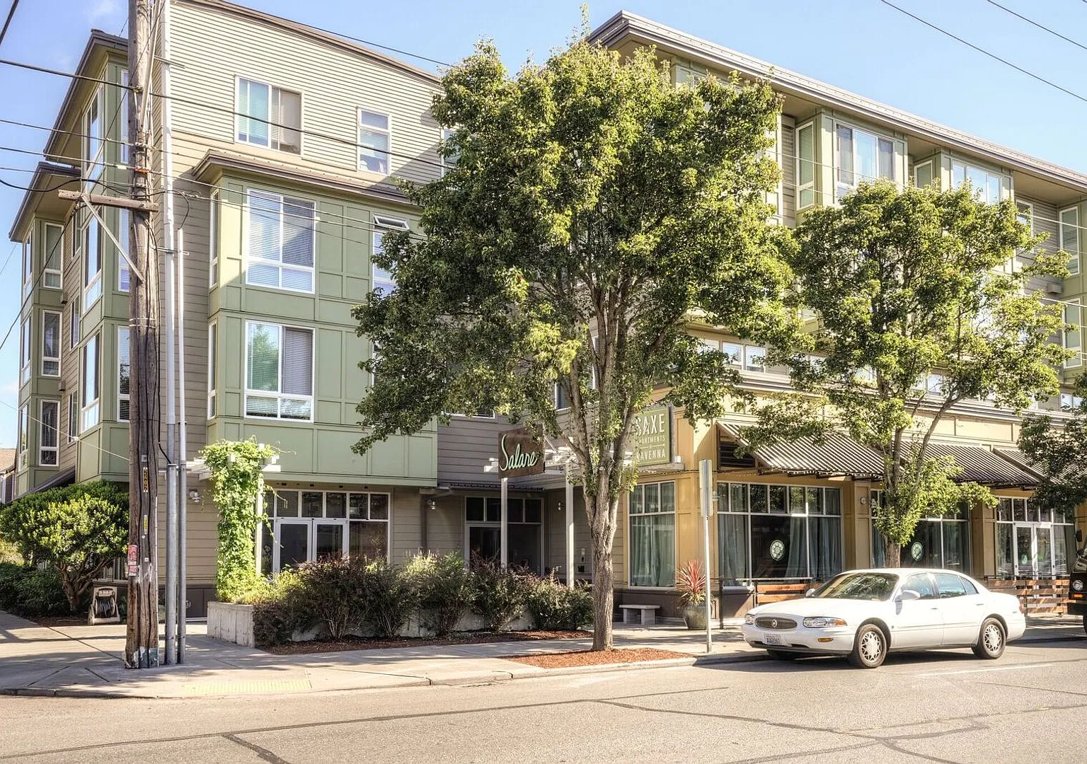 Saxe Apartments — Photo 4