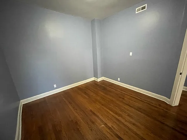 6616 S Wood St #3 — Photo 15