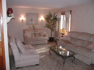 1780 Fernwood Ave, Roseville, MN 55113