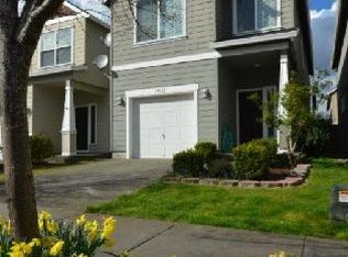 17633 Falling Leaf Ct, Beaverton, OR 97006