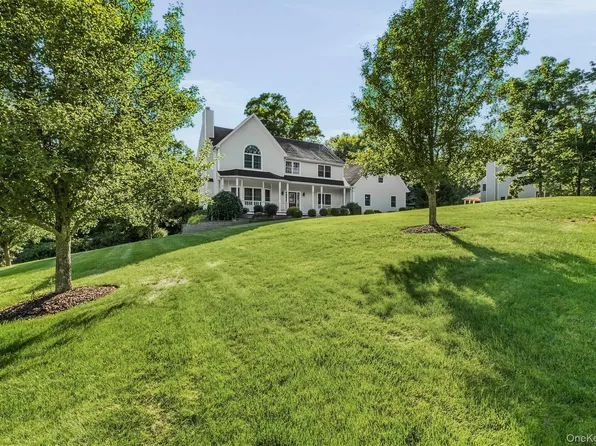 59 Hollyberry Drive, Hopewell Junction, NY 12533
