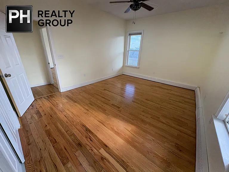 100 Summit Ave #2 — Photo 14