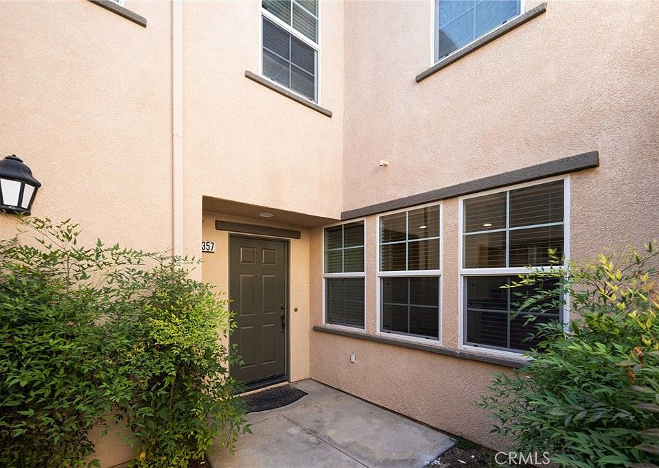 1st image of 36357 Cinzia Ln