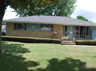 8437 Latrobe Ave, Burbank, IL