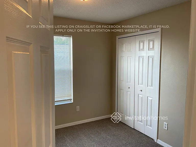 427 Symphony Pl — Photo 12