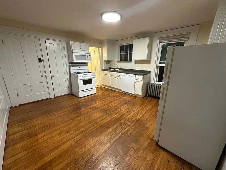 26 Pleasant St #1 — Photo 7
